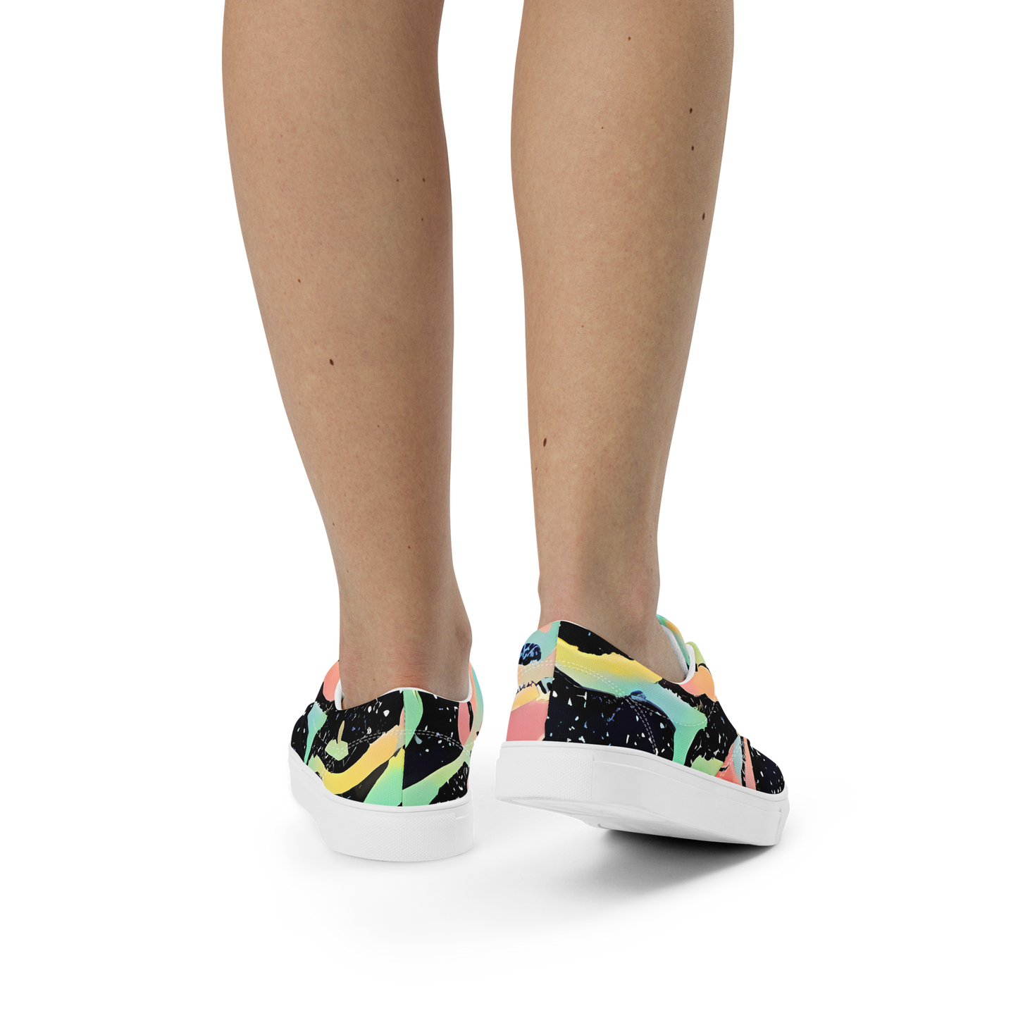 Women's Lace-Up Canvas Shoes - Mcguire Wavelength