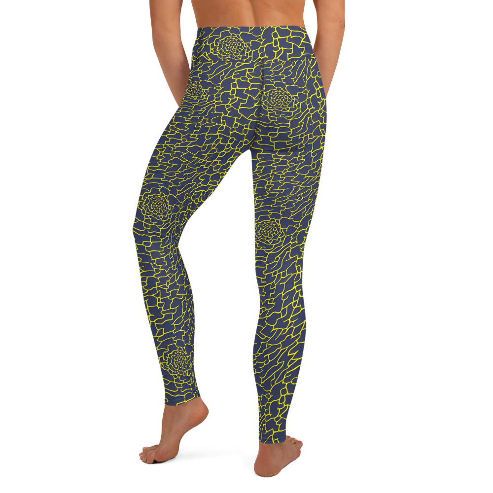 Yoga Leggings - Nightshade Maze