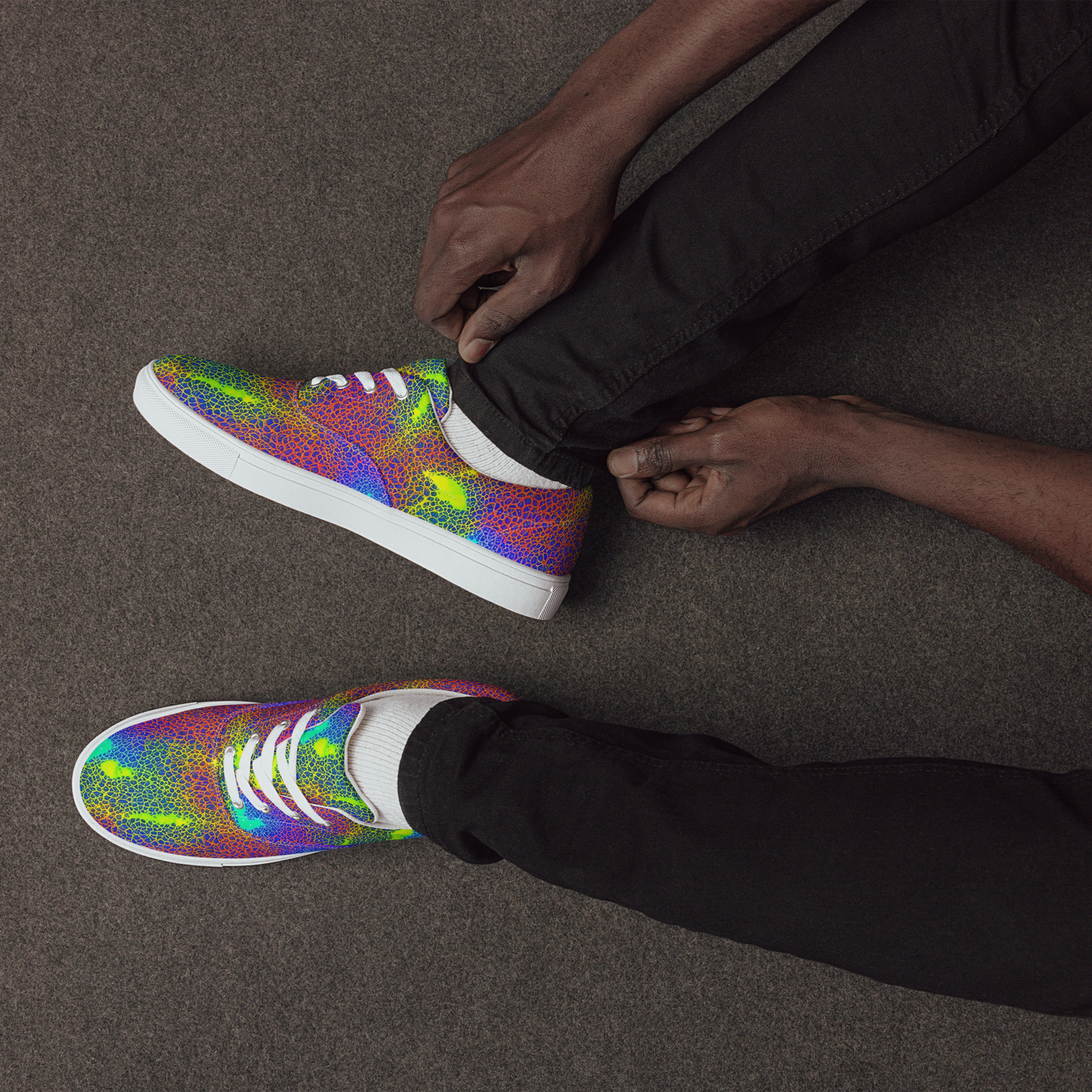 Men's Lace-Up Canvas Shoes - Prismatic Web