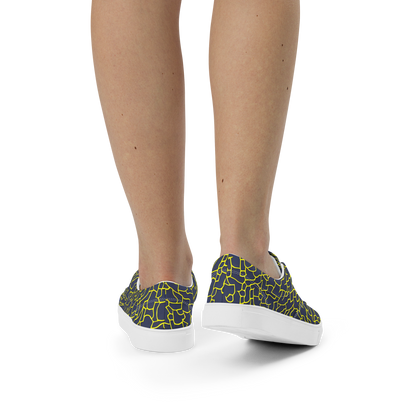 Women's Lace-Up Canvas Shoes - Nightshade Maze