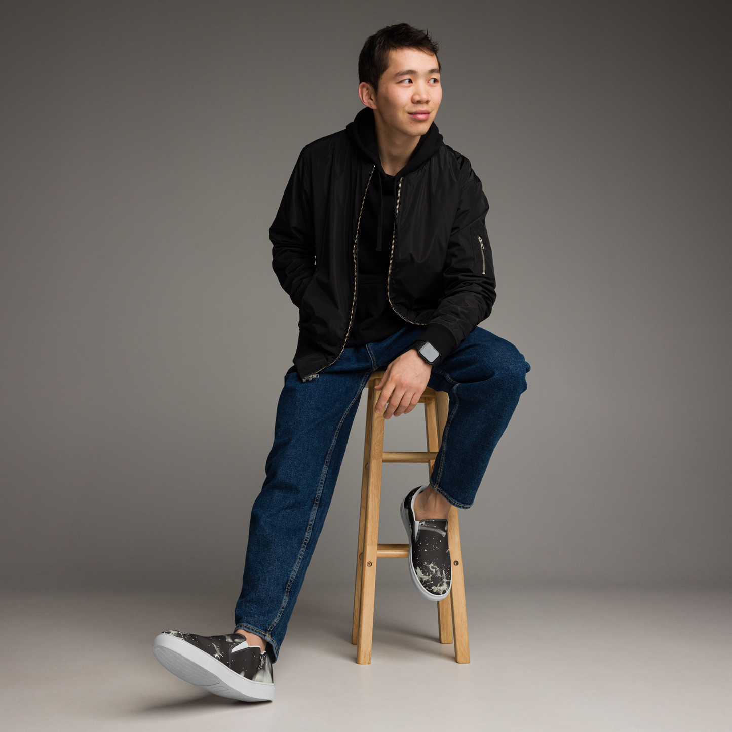 Men's Slip-On Canvas Shoes - Newton's Silhouette